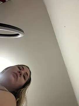 Celestedubois online show from 03-11-25, 11:04