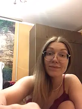 Snapshot of _Sweet_Love_ chatting on 12-13-24, 11:06  Sweet Love  online show from 12-13-24, 11:06