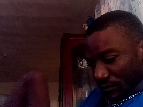 LookingLover34 online show from 11-10-25, 04:50