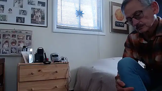 hottottrot691 online show from 03-18-25, 06:15