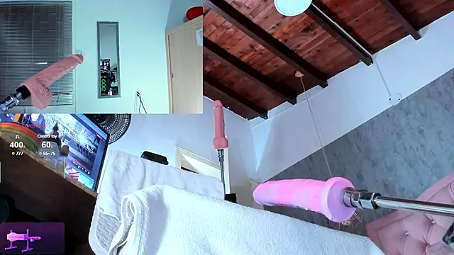 Snapshot of naomidibello chatting on 02-28-25, 11:56 naomidibello online show from 02-28-25, 11:56