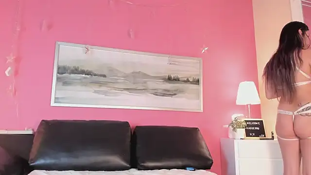 Tiffanysurez  online show from 02-21-25, 08:05