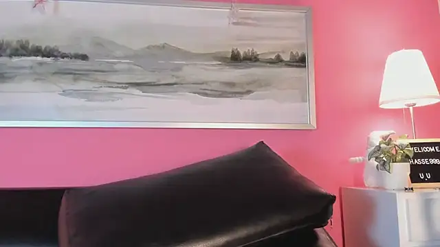 Tiffanysurez  online show from 02-22-25, 10:20