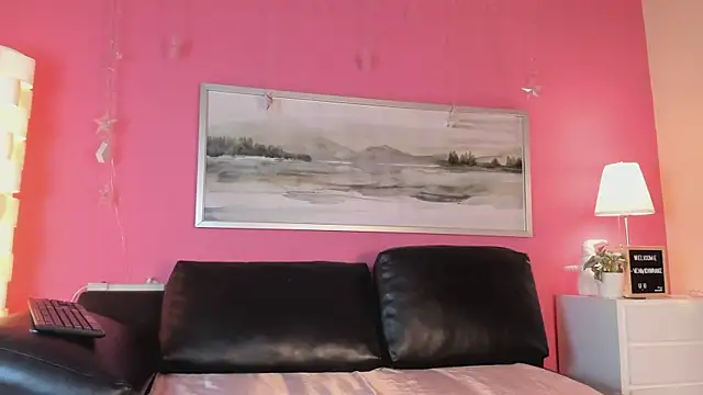 Tiffanysurez  online show from 03-13-25, 07:06