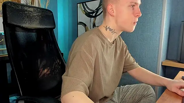 Snapshot of AlexxSweet chatting on 03-09-25, 06:50 AlexxSweet online show from 03-09-25, 06:50