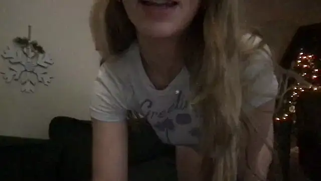 Snapshot of addiebby33 chatting on 12-02-24, 01:36 addiebby33 online show from 12-02-24, 01:36