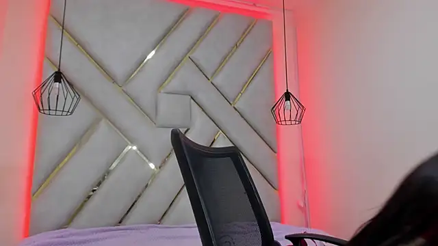 nalalye cruzz  online show from 03-13-25, 06:05