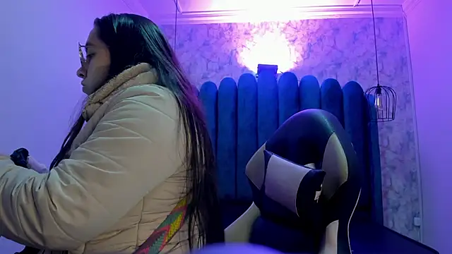 nalalye cruzz  online show from 11-02-25, 02:36