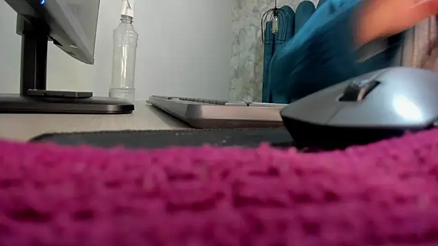 nalalye cruzz  online show from 11-12-25, 03:07