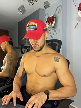 ARON TAYLER01 online show from 12-26-24, 12:38