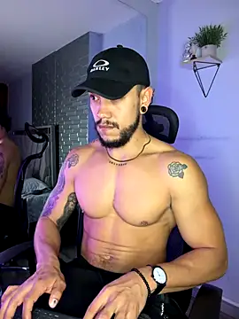 ARON TAYLER01 online show from 11-28-25, 10:29