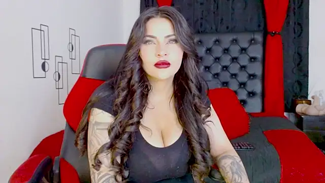 misslombana online show from 11-28-25, 05:54