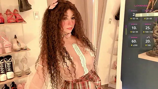 Snapshot of Orianna_reed_ chatting on 02-25-26, 01:04 Orianna reed online show from 02-25-26, 01:04