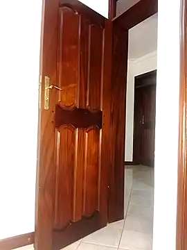 NicRaisaa online show from 10-28-25, 05:22