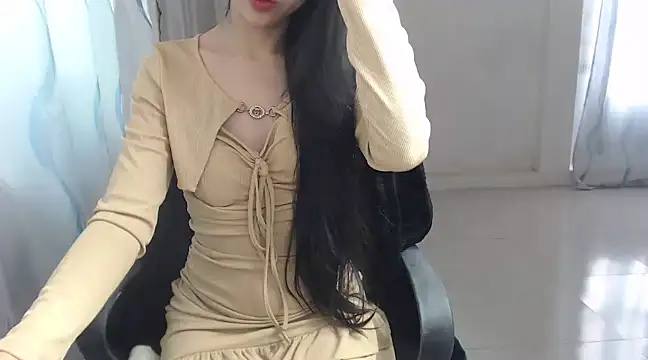 TinyGirls online show from 12-23-24, 06:22