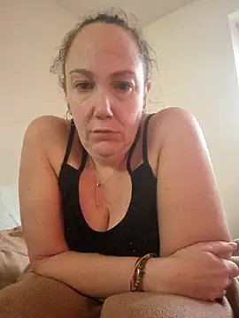 Wisie Cutie online show from 12-20-25, 01:18