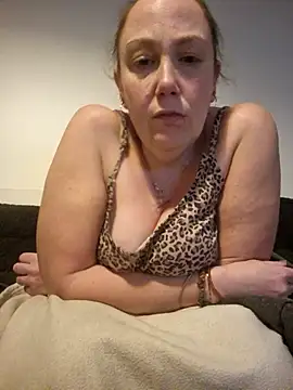 Wisie Cutie online show from 01-13-26, 12:49