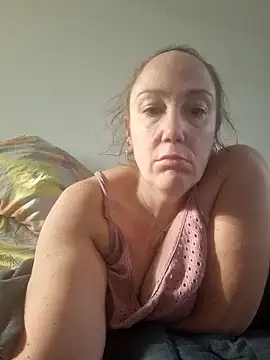 Wisie Cutie online show from 01-17-26, 02:11