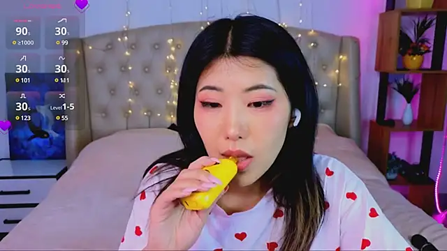 Wendy  Hills online show from 03-10-25, 06:45