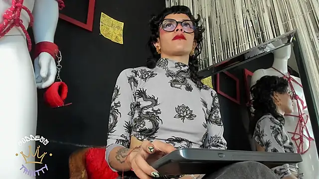 Snapshot of trinitty chatting on 12-05-25, 04:36 trinitty online show from 12-05-25, 04:36