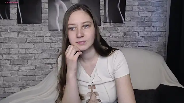 Snapshot of MollyBrams chatting on 12-12-24, 06:25 MollyBrams online show from 12-12-24, 06:25