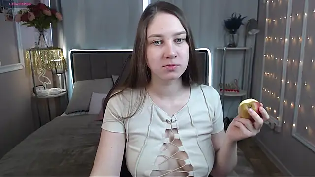 Snapshot of MollyBrams chatting on 03-10-25, 05:22 MollyBrams online show from 03-10-25, 05:22