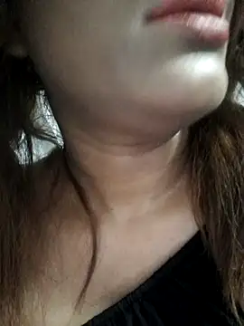 Indianpleasure300 online show from 03-01-25, 08:21