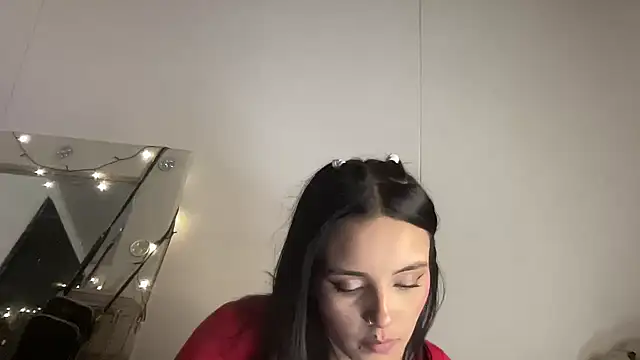 salome polaniiee online show from 12-28-24, 08:58