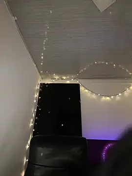 salome polaniiee online show from 01-30-25, 08:22