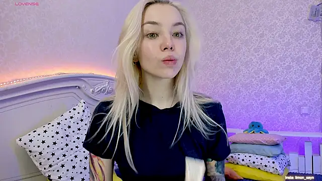 LillyMoure  online show from 01-23-25, 11:58