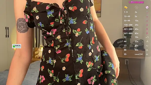 Snapshot of RedFires chatting on 12-04-24, 08:23 RedFires online show from 12-04-24, 08:23