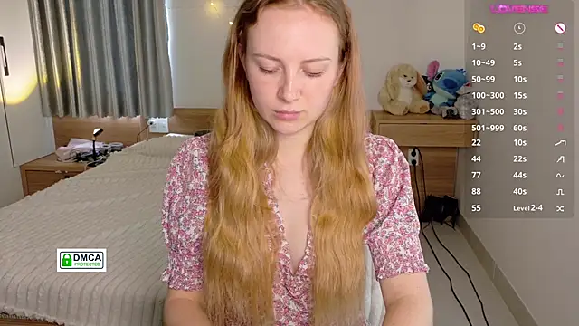 Snapshot of RedFires chatting on 10-30-25, 07:32 RedFires online show from 10-30-25, 07:32