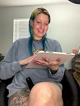 Snapshot of MissCumberdale chatting on 01-17-26, 08:01 MissCumberdale online show from 01-17-26, 08:01