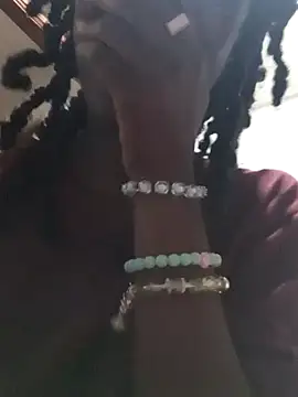 Snapshot of Prettybecs chatting on 01-17-25, 06:02 Prettybecs online show from 01-17-25, 06:02