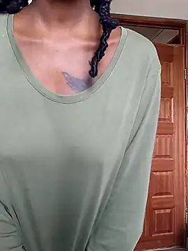 Snapshot of Prettybecs chatting on 03-11-25, 10:18 Prettybecs online show from 03-11-25, 10:18