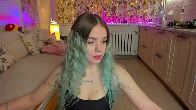 Snapshot of OceanSkyBaby chatting on 02-05-25, 12:49 OceanSkyBaby online show from 02-05-25, 12:49