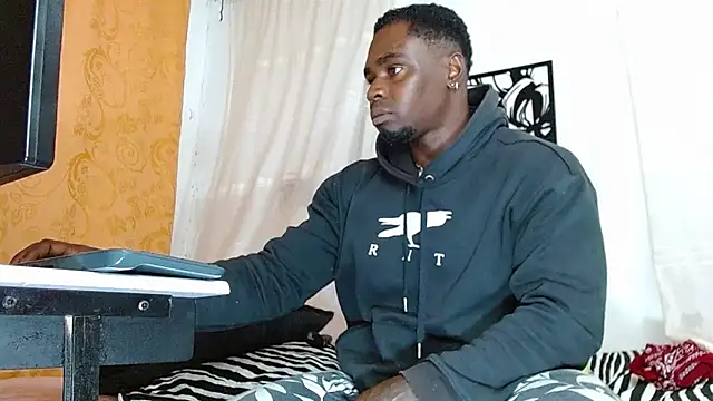 Snapshot of angel_bonbom chatting on 02-12-25, 06:40 angel bonbom online show from 02-12-25, 06:40