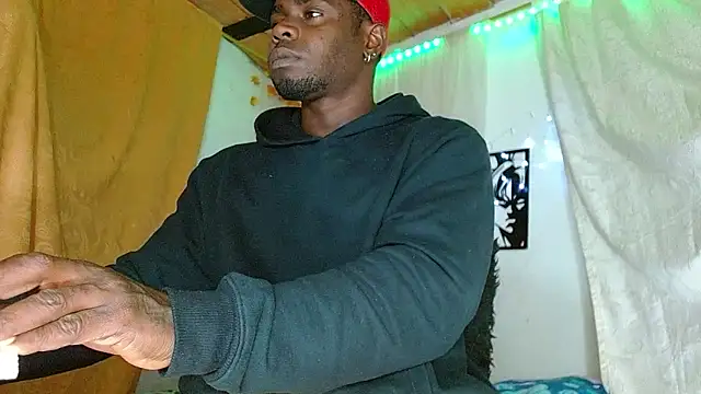 Snapshot of angel_bonbom chatting on 11-19-25, 05:07 angel bonbom online show from 11-19-25, 05:07