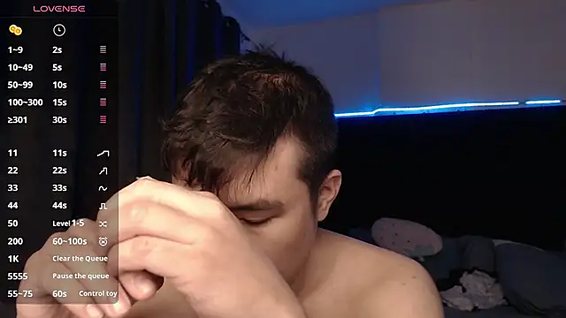 andrewmhilton  online show from 10-28-25, 06:50