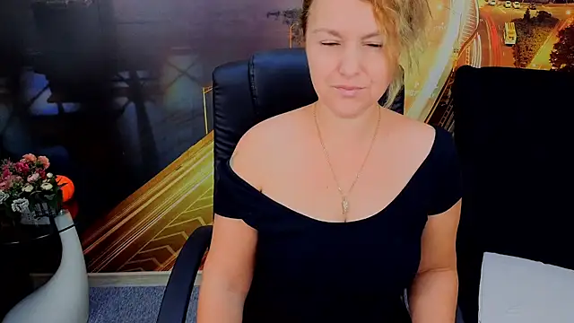 Snapshot of EmmaxPark chatting on 12-03-25, 06:54 EmmaxPark online show from 12-03-25, 06:54