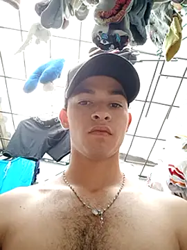 Snapshot of Emir_Hassam chatting on 03-14-25, 07:55 Emir Hassam online show from 03-14-25, 07:55