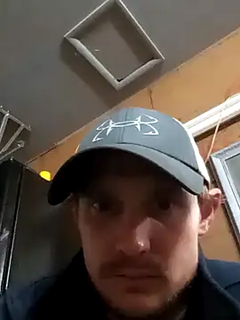 Snapshot of Midwestalpha chatting on 12-09-24, 03:18 Midwestalpha online show from 12-09-24, 03:18