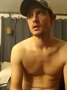 Snapshot of Midwestalpha chatting on 12-27-24, 01:22 Midwestalpha online show from 12-27-24, 01:22