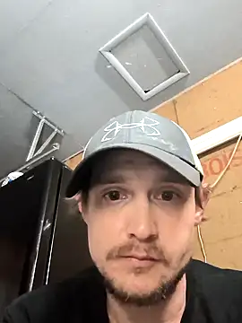 Snapshot of Midwestalpha chatting on 02-02-25, 09:08 Midwestalpha online show from 02-02-25, 09:08