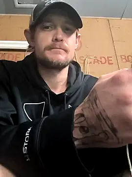 Snapshot of Midwestalpha chatting on 02-06-25, 12:16 Midwestalpha online show from 02-06-25, 12:16