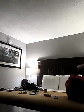 Snapshot of Midwestalpha chatting on 02-18-25, 12:59 Midwestalpha online show from 02-18-25, 12:59