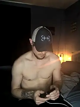 Snapshot of Midwestalpha chatting on 02-28-25, 06:31 Midwestalpha online show from 02-28-25, 06:31