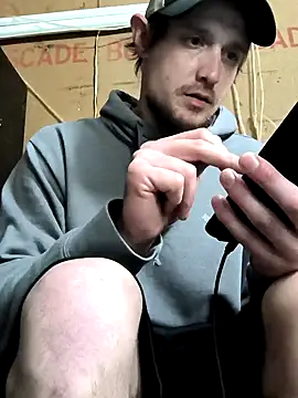 Snapshot of Midwestalpha chatting on 03-03-25, 05:53 Midwestalpha online show from 03-03-25, 05:53