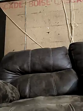 Snapshot of Midwestalpha chatting on 03-03-25, 11:11 Midwestalpha online show from 03-03-25, 11:11