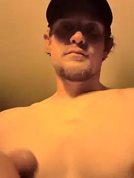 Snapshot of Midwestalpha chatting on 03-09-25, 06:06 Midwestalpha online show from 03-09-25, 06:06